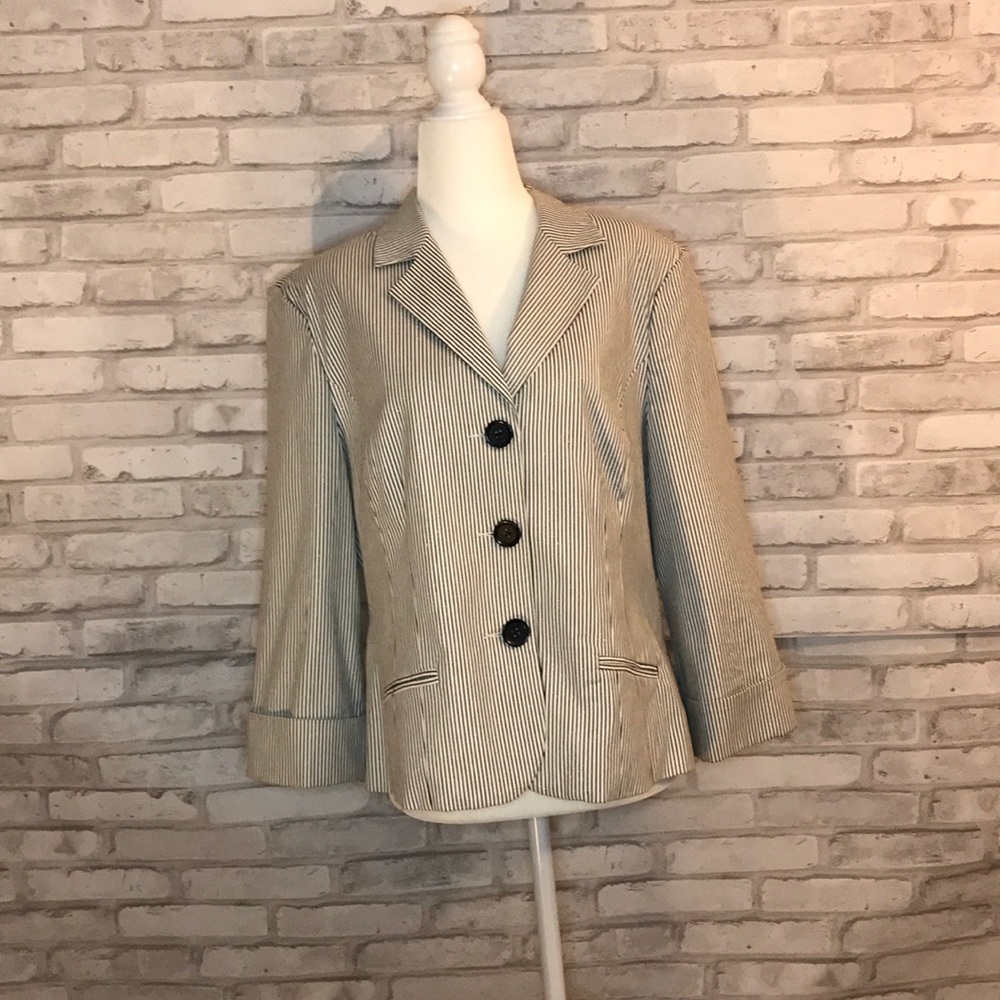 Dress barn blazer white/black strip sparkly size L